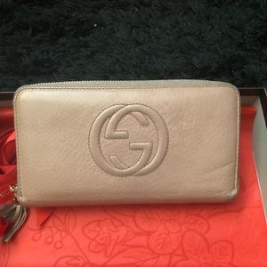 Leather Gucci wallet